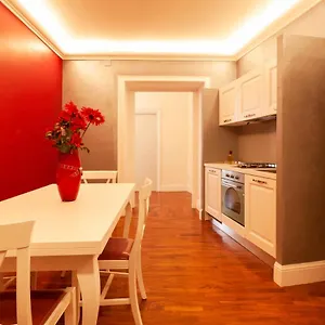 https://santarpino-26-elegant-flats-in-naples.hotels-amalfi.com