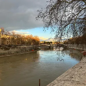 https://tiberhaus-2-la-casa-delle-luci-e-delle-ombre.it-romehotels.com